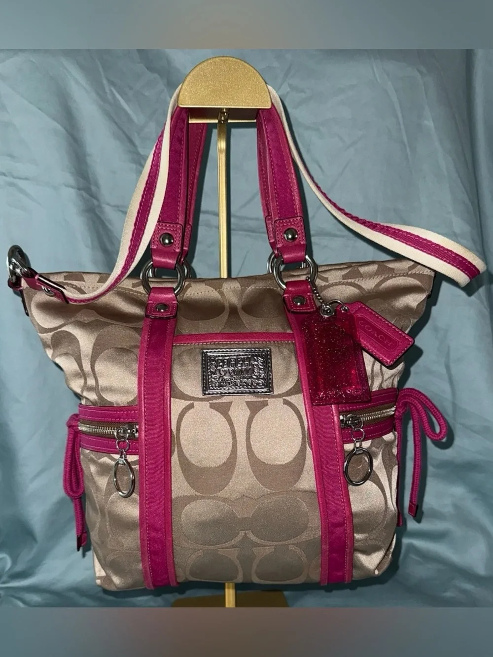 Coach Poppy Signature Spotlight Tote Tote with Fuchsia Trim-13843